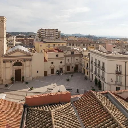 Budget Loft San Giovanni 17 * קליארי